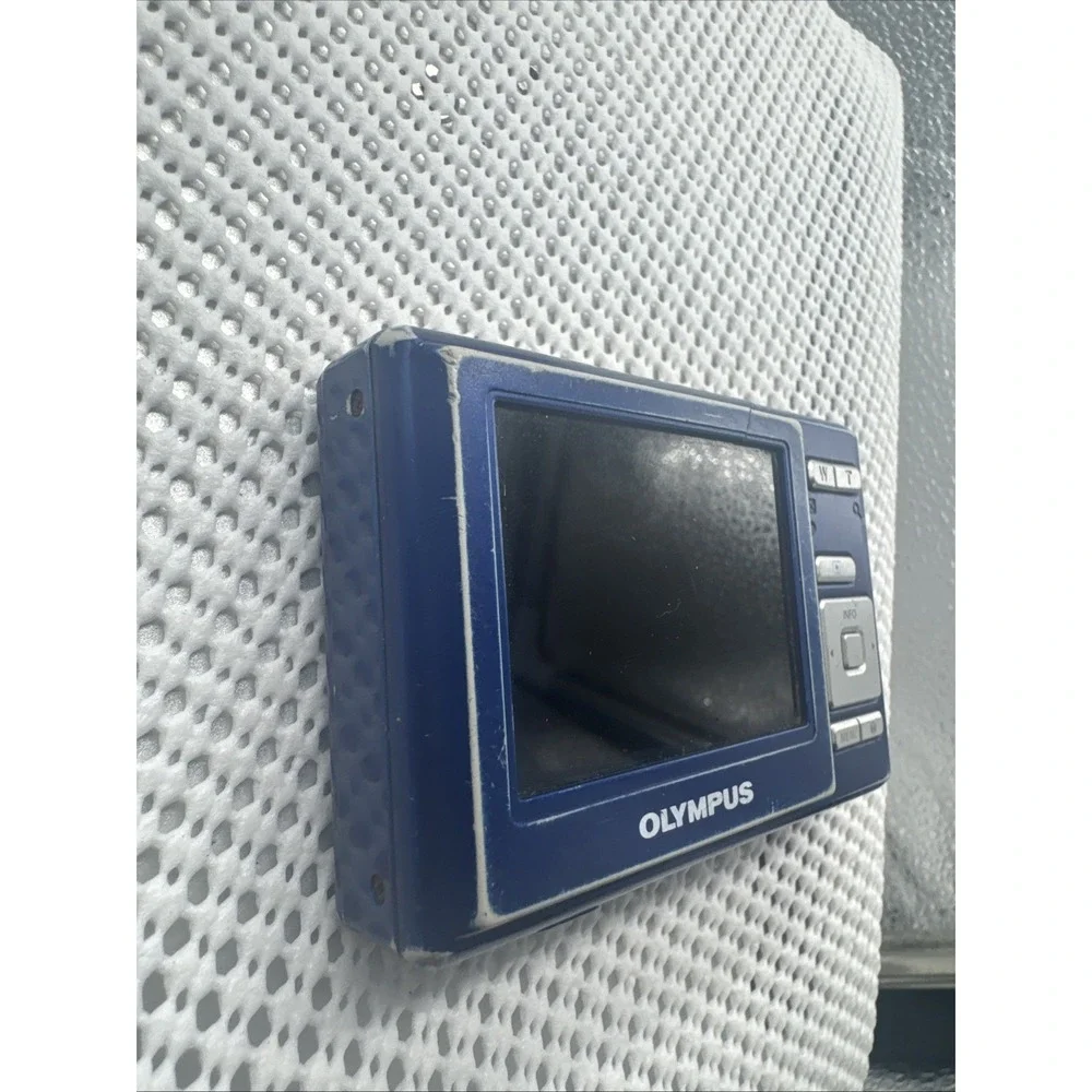 Olympus T-100 12MP Blue Digital Camera 3x Zoom Untested For Parts Repair